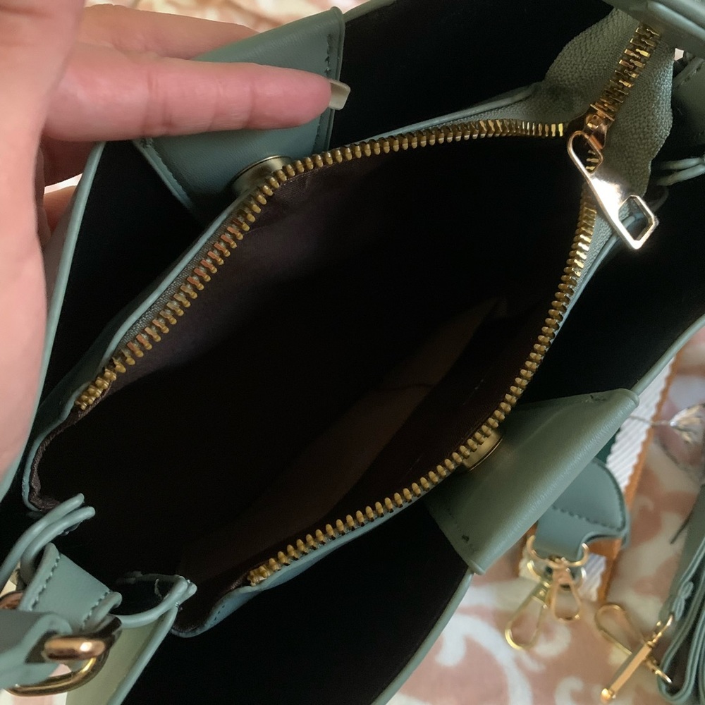 Rectangular Green Handbag - image 2